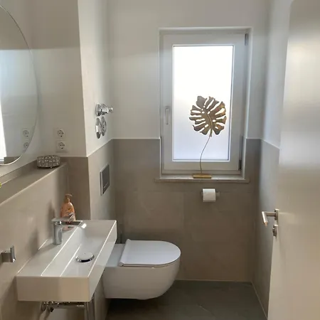 Διαμέρισμα Uniqe I 185qm I Bergblick I Garten I Bbq I 2 Balkone I Seenah