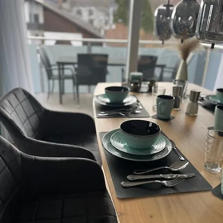 Uniqe I 185qm I Bergblick I Garten I Bbq I 2 Balkone I Seenah Διαμέρισμα